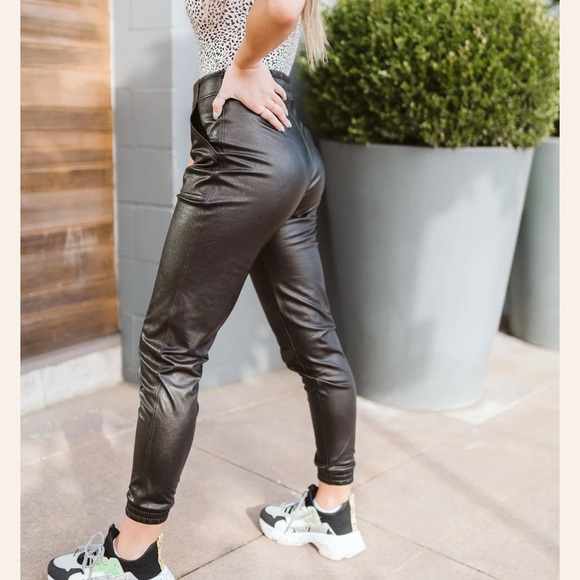 Spanx Leather Like Jogger Noir Black Multiple Sizes NWT - Picture 2 of 7